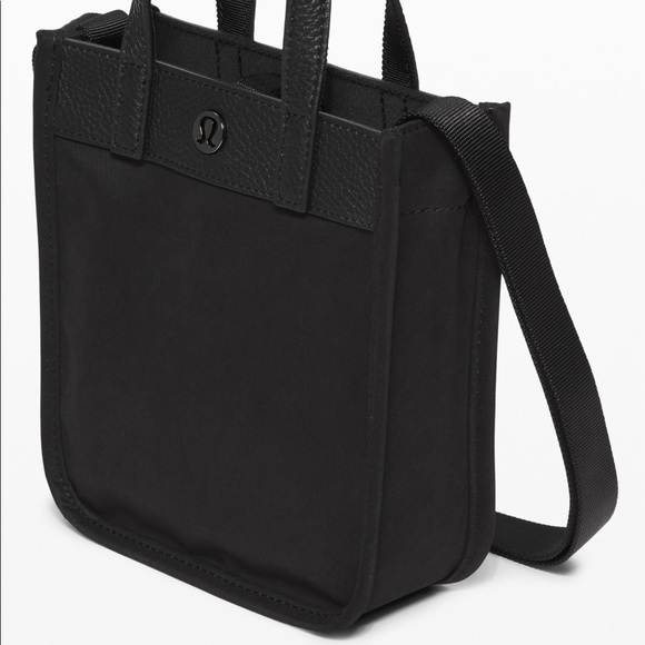 Rare Lululemon Micro Tote - Picture 3 of 9
